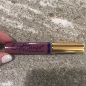 SeneGence LipSense moisturizing lip gloss